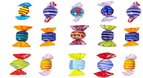 إذا كان لدى احمد 15 قطعة حلوى وأعطى  5 قطع لأخته وضعفها لصديقه ، كم بقي معه؟